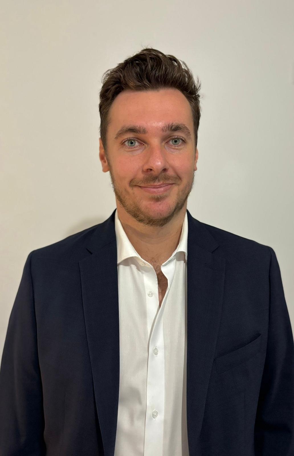 Lucas  Nava - TRUST CONSULTING